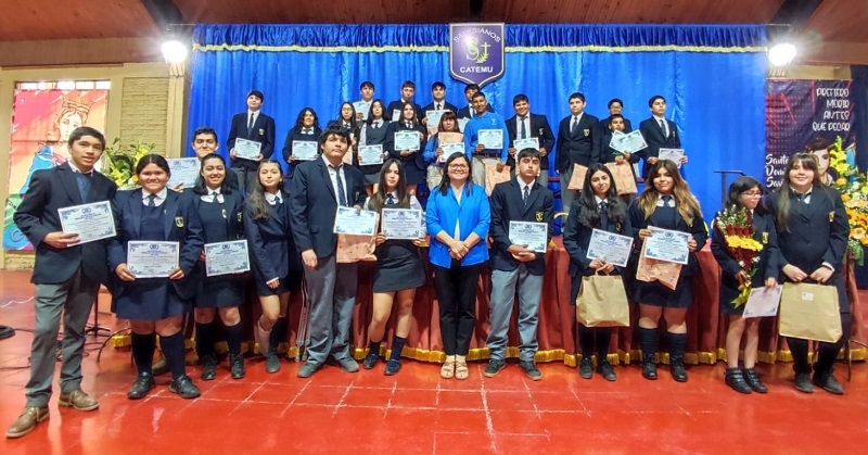 ¡Celebrando el Talento y el Compromiso de Nuestros Estudiantes!