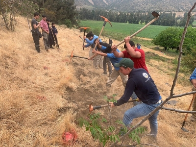 Comienza la Construcción de Terrazas en la Escuela Agrícola: Otro Paso más hacia la Sustentabilidad.