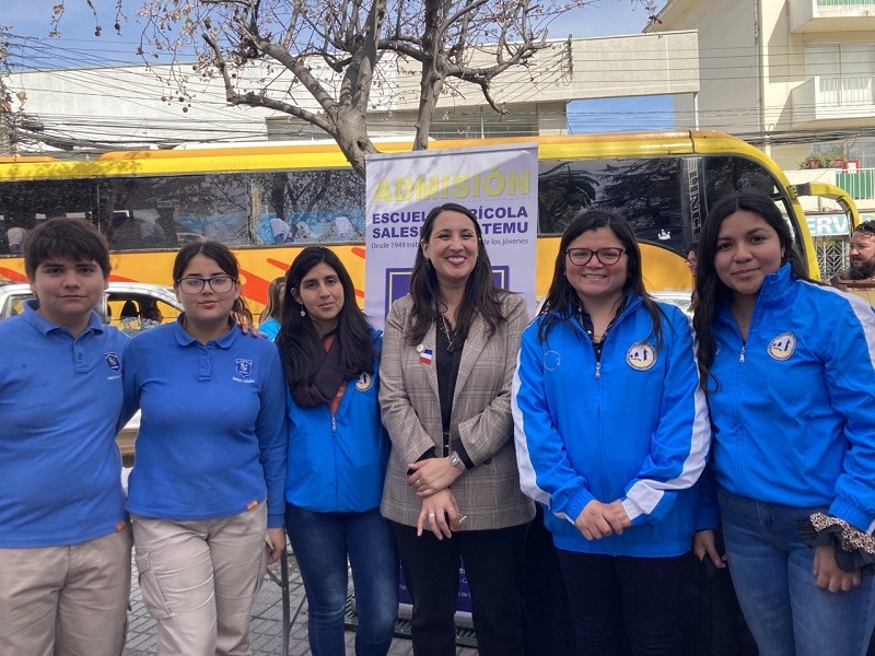 La Escuela Agrícola en la Feria TP: Celebrando la Educación Técnico-Profesional en Quillota.