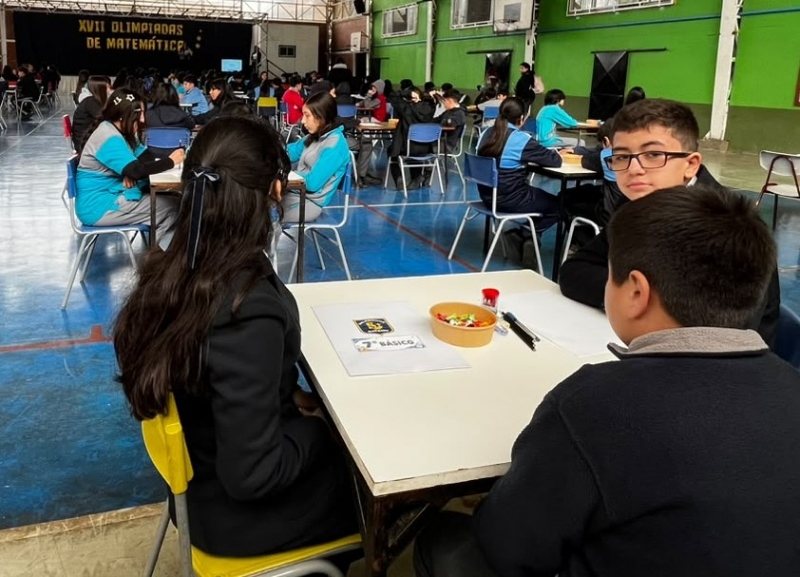 Estudiantes destacan por su ingenio en las XVII Olimpíadas de Matemática